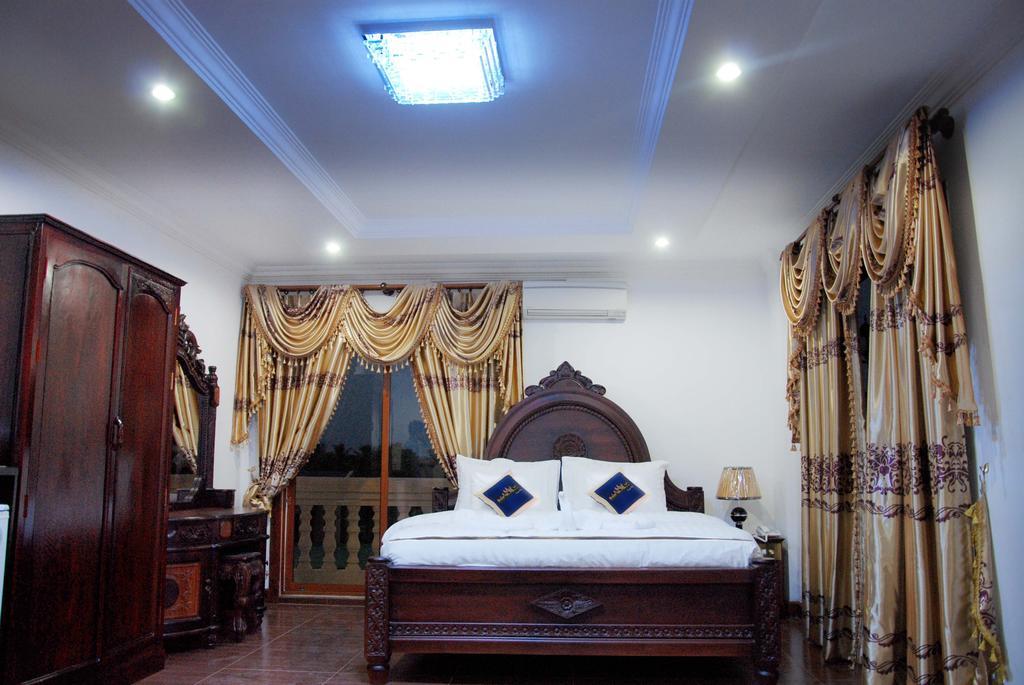 Emerald Bb Battambang Hotel Buitenkant foto