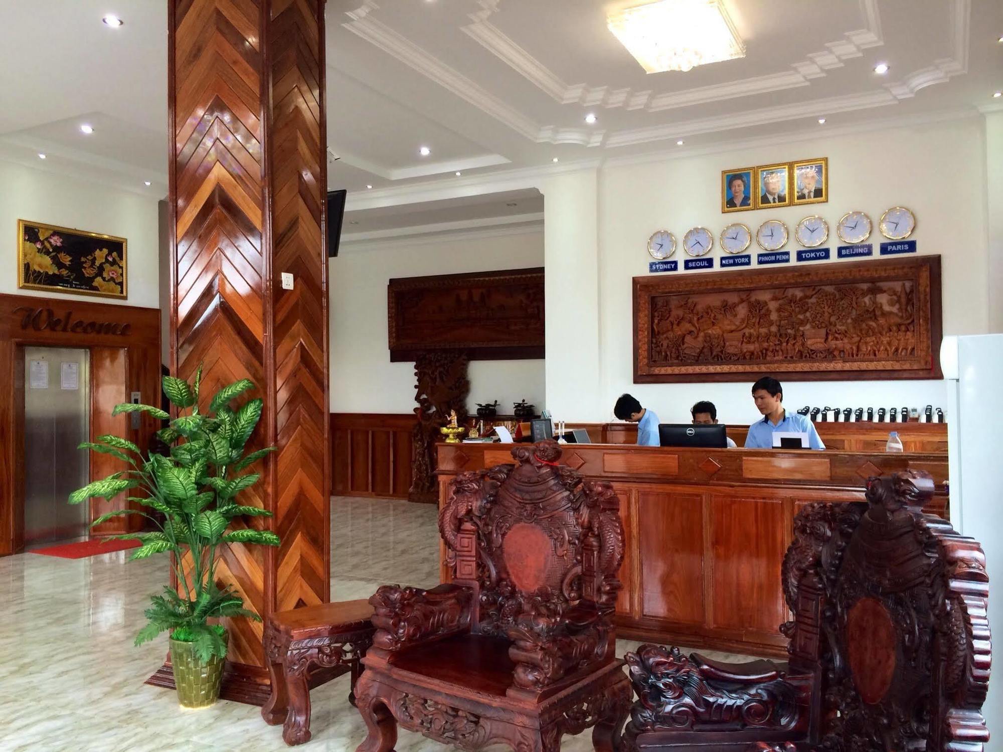 Emerald Bb Battambang Hotel Buitenkant foto