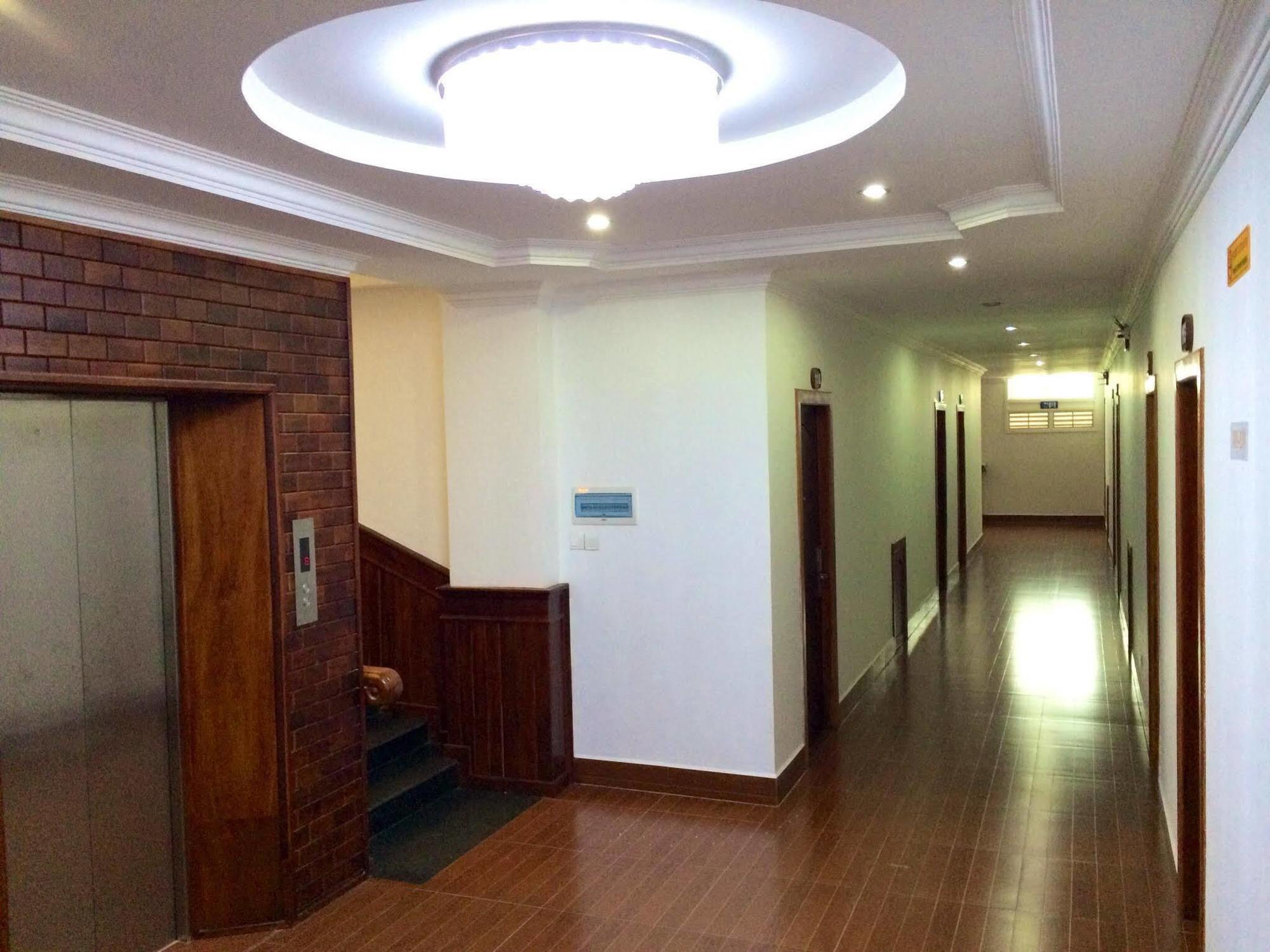 Emerald Bb Battambang Hotel Buitenkant foto