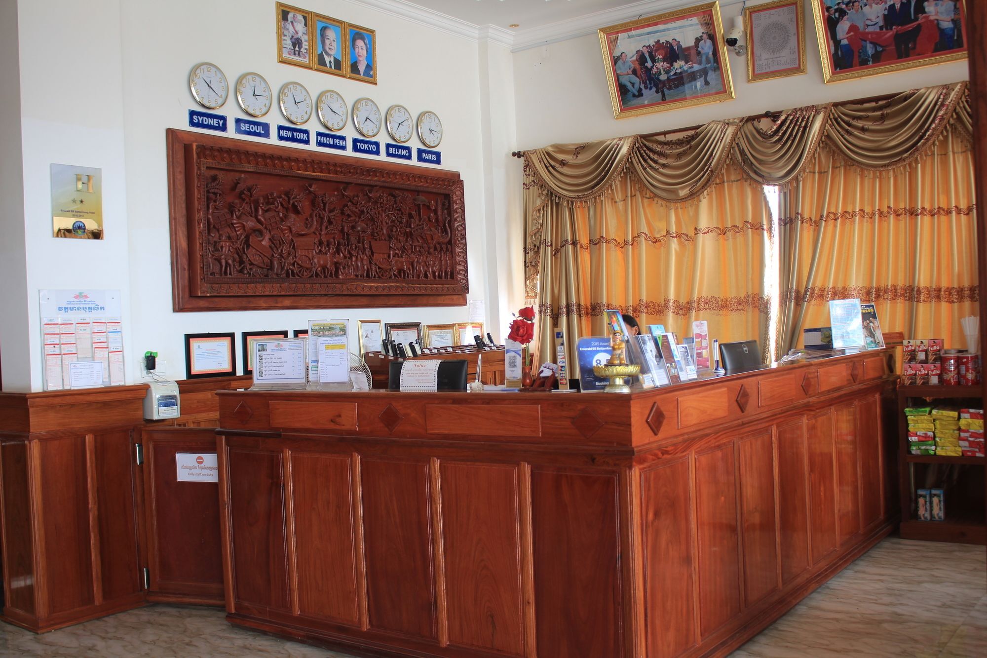 Emerald Bb Battambang Hotel Buitenkant foto