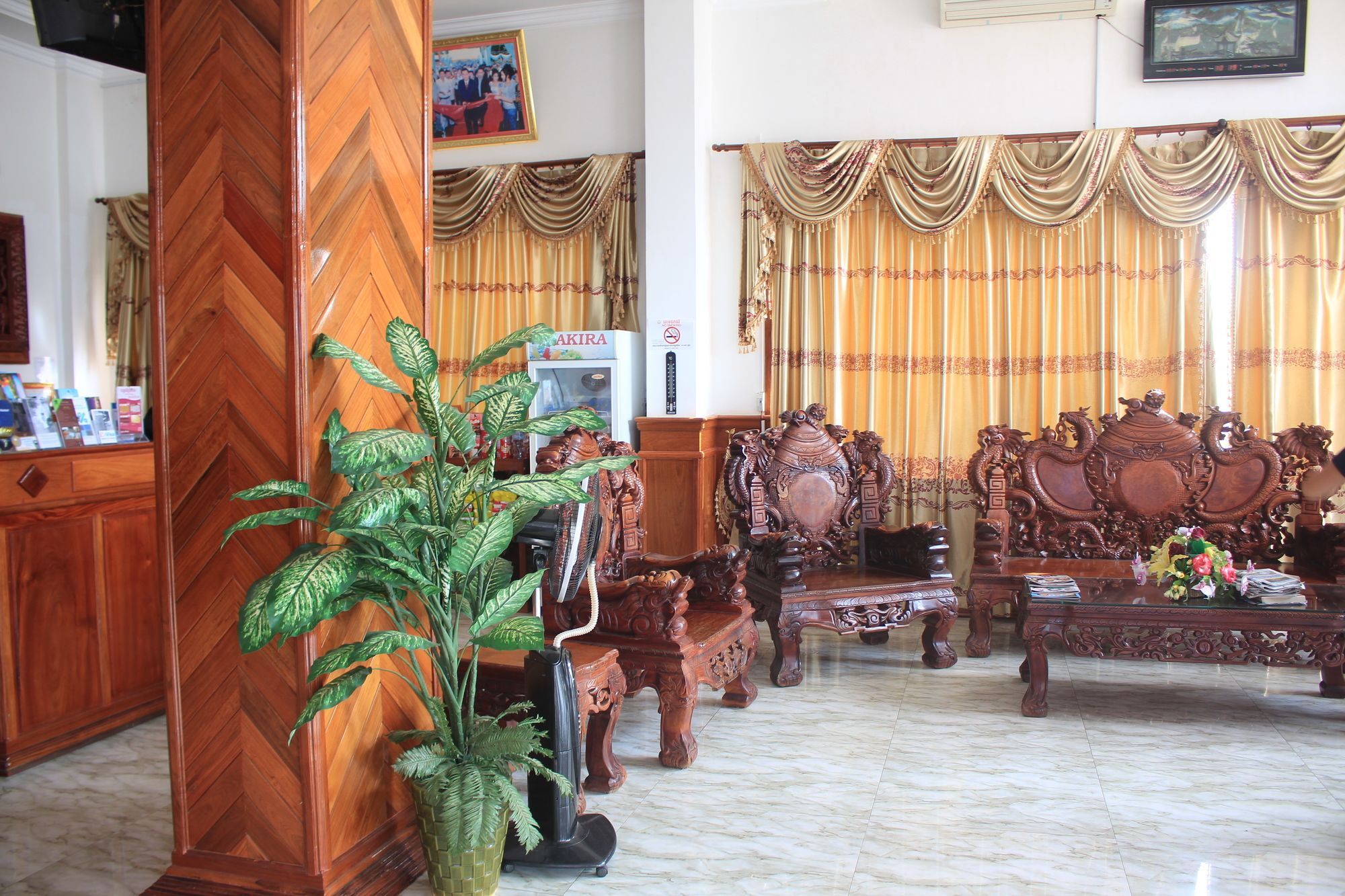 Emerald Bb Battambang Hotel Buitenkant foto